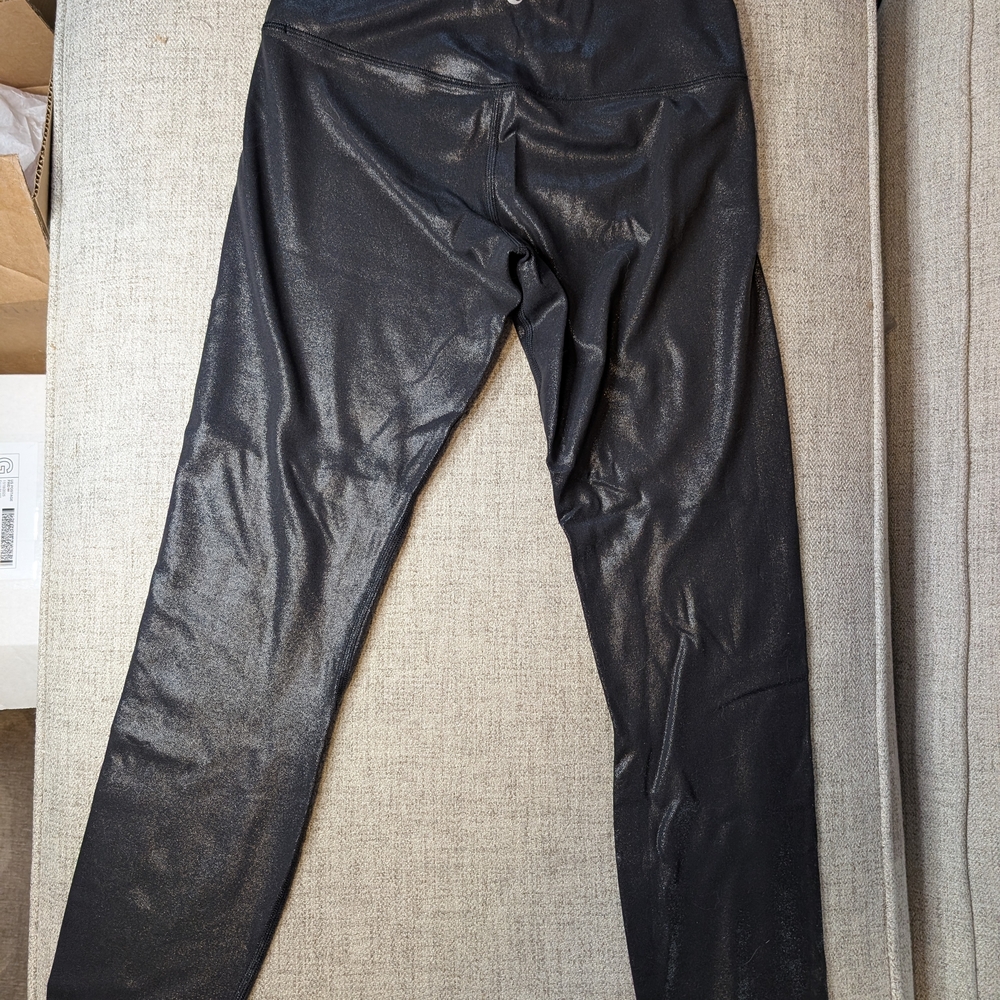 Shiny Black Lululemon Leggings